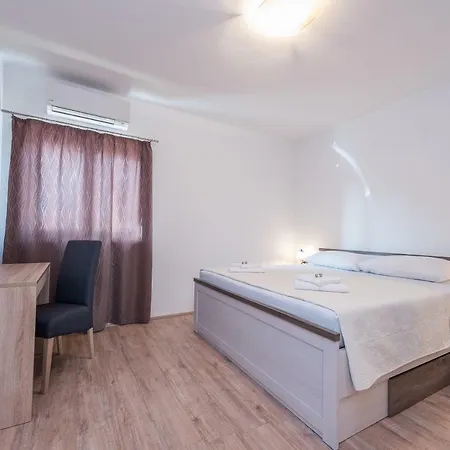 Prázdninový dům House Lavanda *