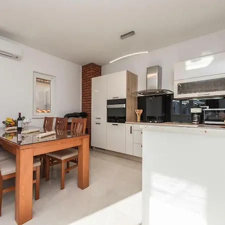 Vikendica House Lavanda