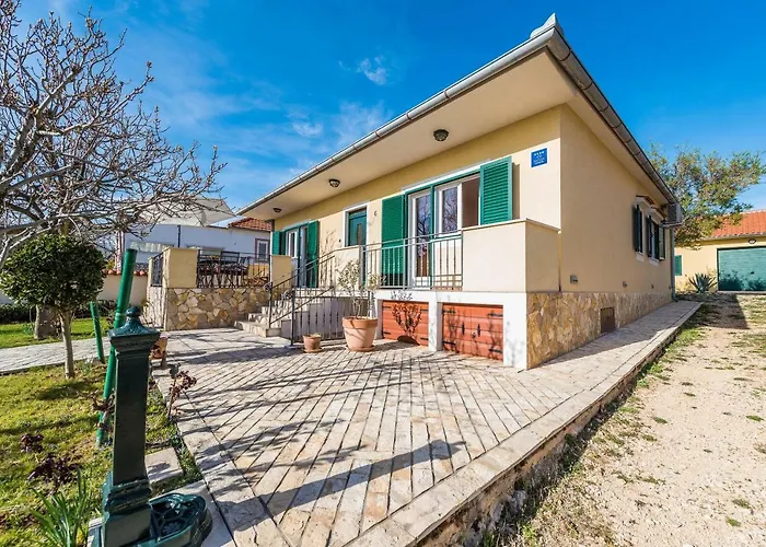 House Lavanda * Врси